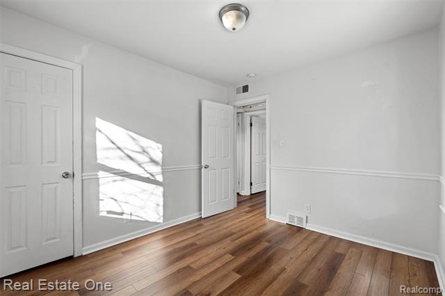 Builiding view fourteen for 21696 Purdue, Farmington, MI. 48336