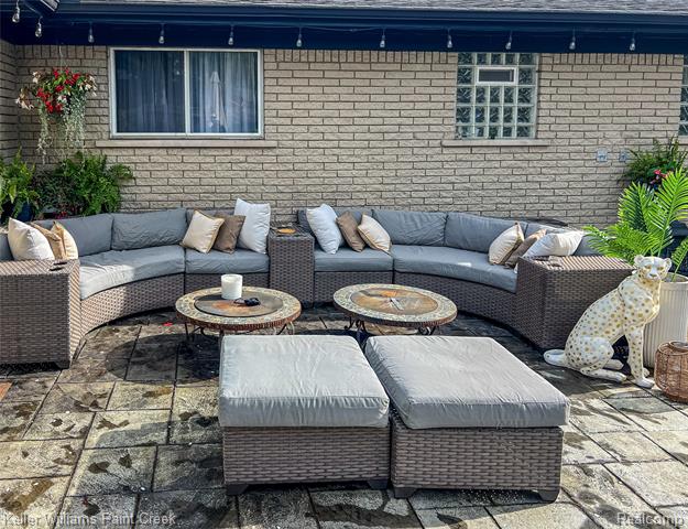 Builiding view fifty five for 16165 Andover, Clinton Township, MI. 48035