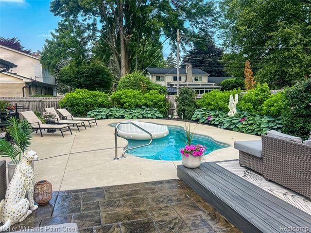 Builiding view fifty seven for 16165 Andover, Clinton Township, MI. 48035