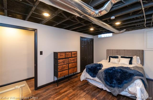 Builiding view fifty two for 16165 Andover, Clinton Township, MI. 48035