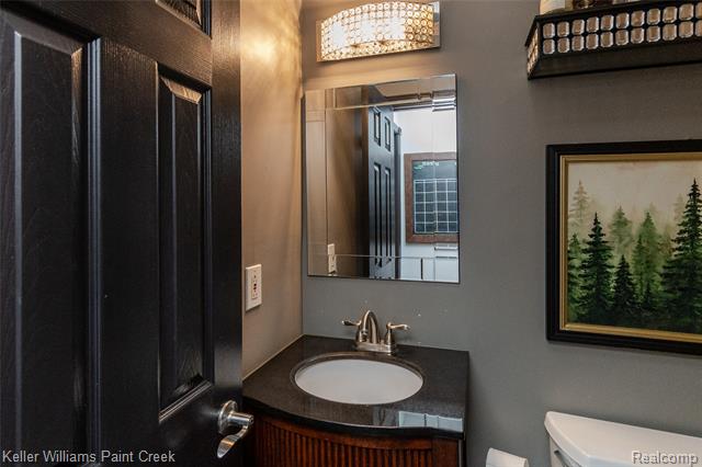 Builiding view forty for 16165 Andover, Clinton Township, MI. 48035