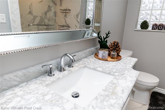 Builiding view thirty five for 16165 Andover, Clinton Township, MI. 48035