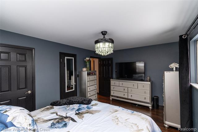 Builiding view thirty nine for 16165 Andover, Clinton Township, MI. 48035