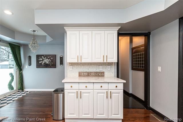 Builiding view twenty nine for 16165 Andover, Clinton Township, MI. 48035