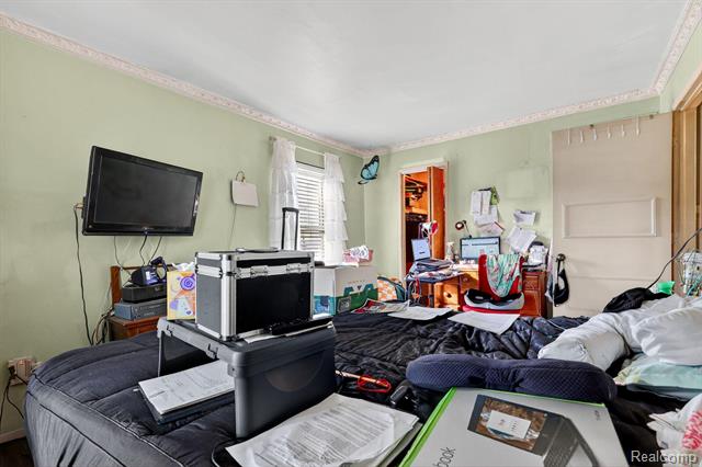 Builiding view eight for 24145 Meadow Bridge, Clinton Township, MI. 48035