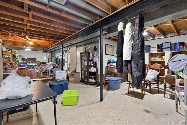 Builiding view seventeen for 24145 Meadow Bridge, Clinton Township, MI. 48035