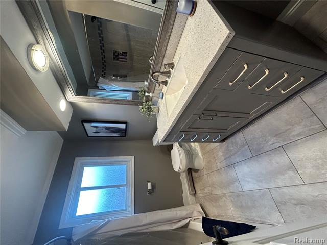 Builiding view eleven for 27650 Riviera, Harrison Township, MI. 48045