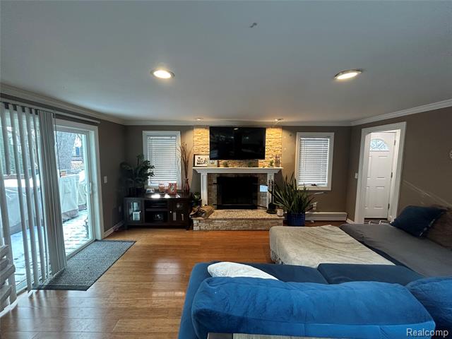 Builiding view nine for 27650 Riviera, Harrison Township, MI. 48045