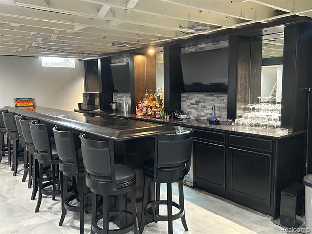 Builiding view twenty five for 27650 Riviera, Harrison Township, MI. 48045