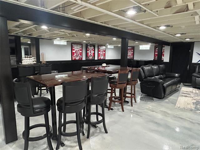 Builiding view twenty one for 27650 Riviera, Harrison Township, MI. 48045