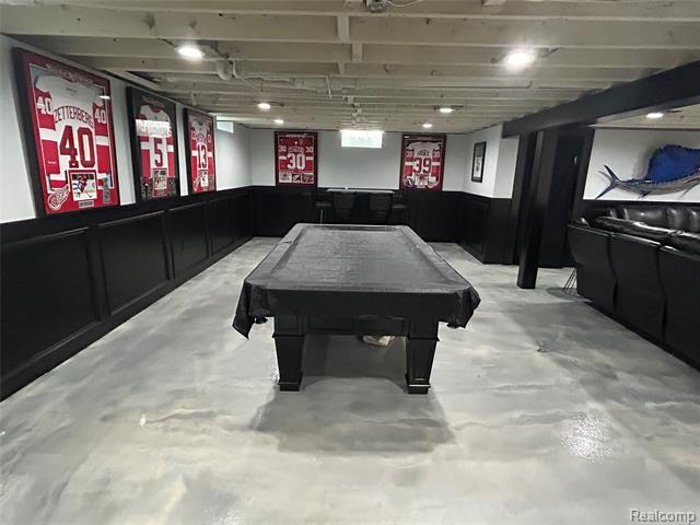 Builiding view twenty six for 27650 Riviera, Harrison Township, MI. 48045