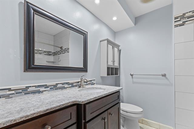 Builiding view ten for 39520 Venetian, Harrison Township, MI. 48045