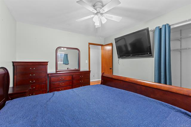 Builiding view thirteen for 39520 Venetian, Harrison Township, MI. 48045