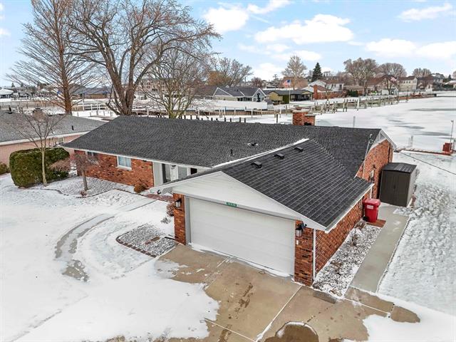 Builiding view thirty six for 39520 Venetian, Harrison Township, MI. 48045