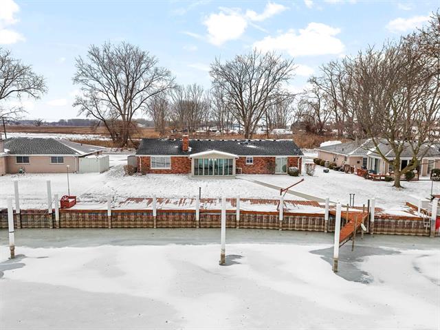 Builiding view twenty seven for 39520 Venetian, Harrison Township, MI. 48045