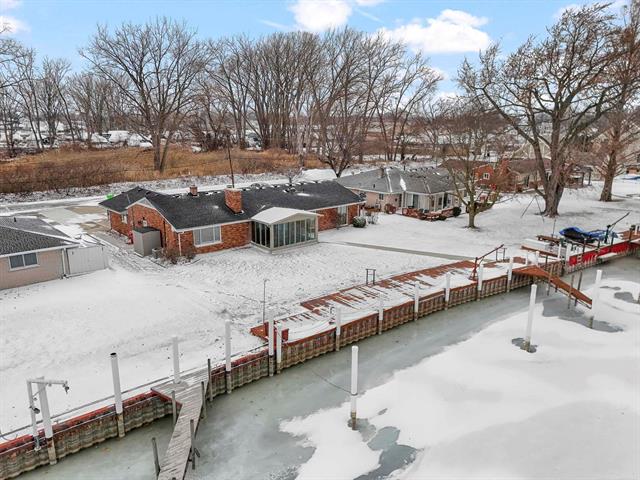 Builiding view twenty six for 39520 Venetian, Harrison Township, MI. 48045