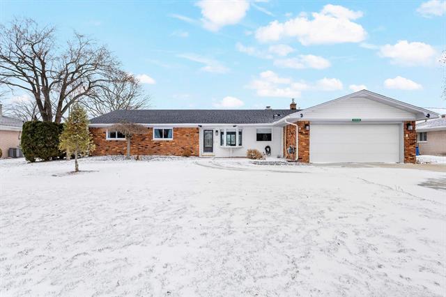 front view for 39520 Venetian, Harrison Township, Mi. 48045