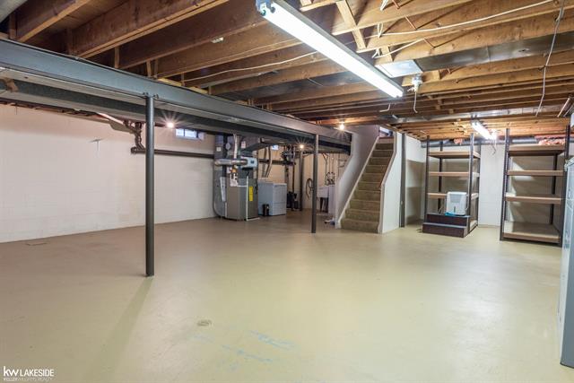 Builiding view thirty one for 37936 Seaway, Harrison Township, MI. 48045