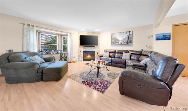 Builiding view four for 39100 Archer W, Harrison Township, MI. 48045