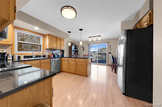 Builiding view six for 39100 Archer W, Harrison Township, MI. 48045