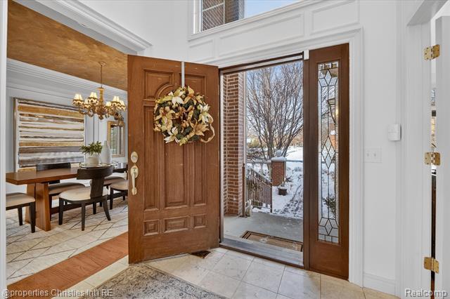 Builiding view five for 47483 Beckenham, Novi, MI. 48374