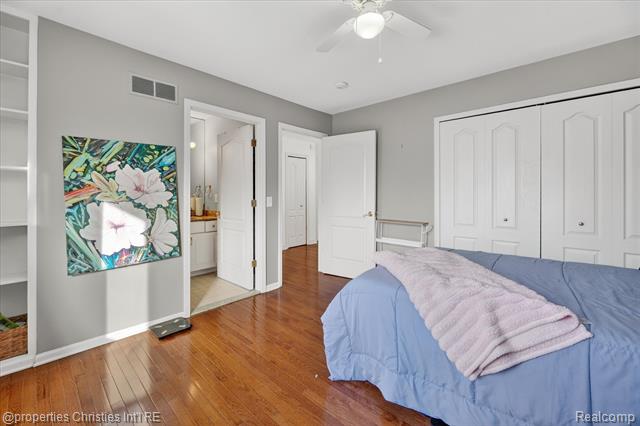 Builiding view forty four for 47483 Beckenham, Novi, MI. 48374