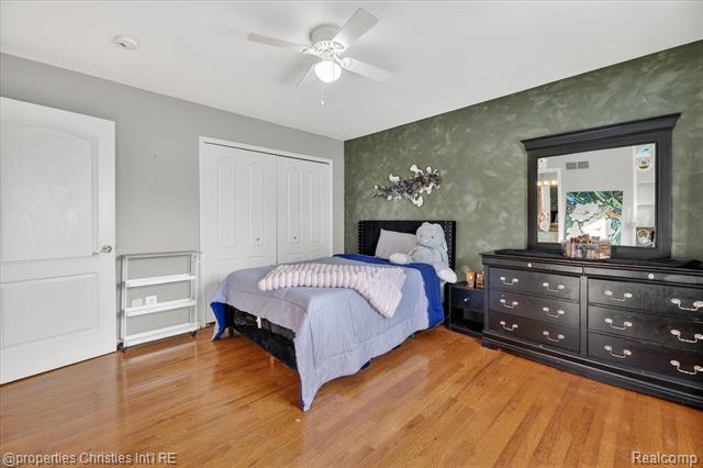 Builiding view forty three for 47483 Beckenham, Novi, MI. 48374