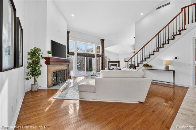 Builiding view seven for 47483 Beckenham, Novi, MI. 48374