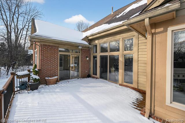 Builiding view sixty for 47483 Beckenham, Novi, MI. 48374