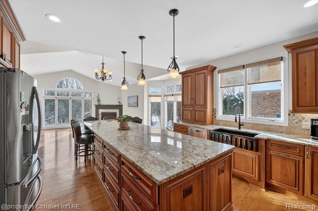 Builiding view ten for 47483 Beckenham, Novi, MI. 48374