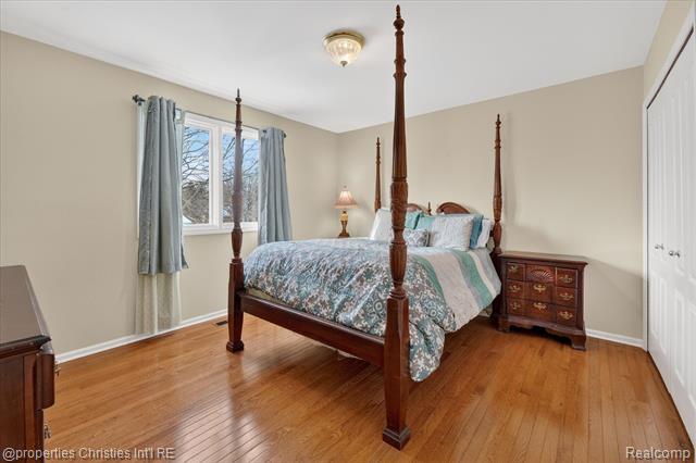 Builiding view thirty four for 47483 Beckenham, Novi, MI. 48374