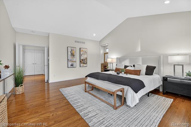 Builiding view twenty eight for 47483 Beckenham, Novi, MI. 48374