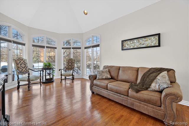 Builiding view twenty four for 47483 Beckenham, Novi, MI. 48374