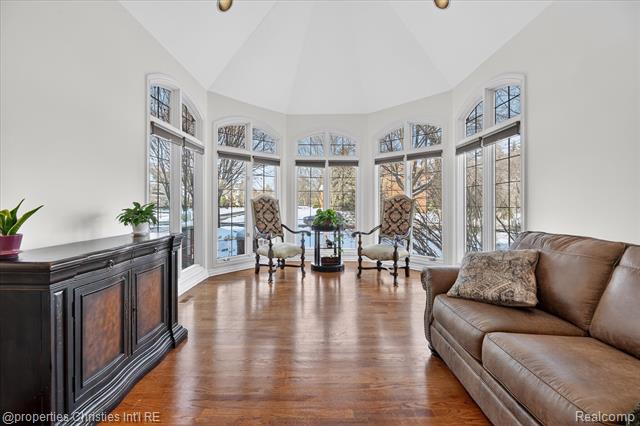 Builiding view twenty two for 47483 Beckenham, Novi, MI. 48374