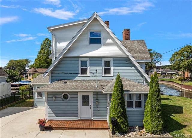 Builiding view nineteen for 37697 Mast, Harrison Township, MI. 48045