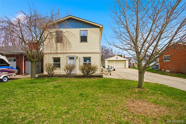 Builiding view one for 37886 Sunnybrook, Harrison Township, MI. 48045