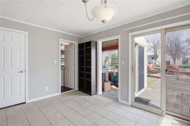 Builiding view thirteen for 37886 Sunnybrook, Harrison Township, MI. 48045
