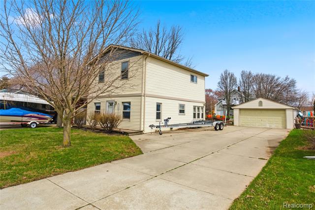 front view for 37886 Sunnybrook, Harrison Township, Mi. 48045