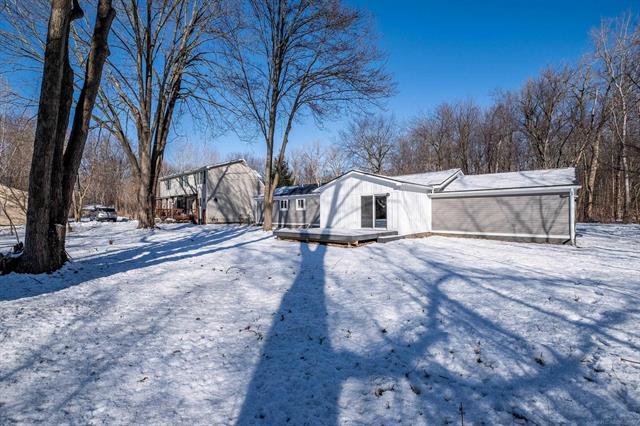 Builiding view forty eight for 27590 Hiller, Harrison Township, MI. 48045