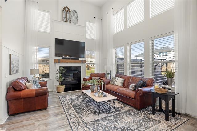 Builiding view eleven for 53716 Huron, New Baltimore, MI. 48051