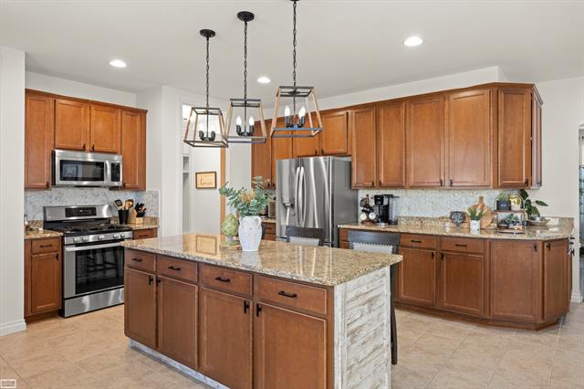 Builiding view fifteen for 53716 Huron, New Baltimore, MI. 48051