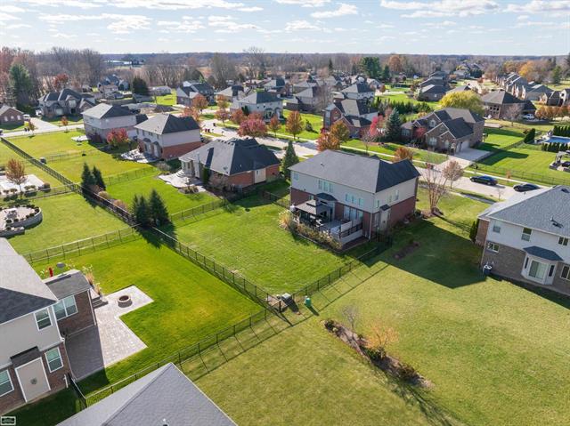 Builiding view forty five for 53716 Huron, New Baltimore, MI. 48051