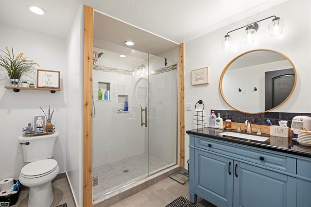 Builiding view forty two for 53716 Huron, New Baltimore, MI. 48051