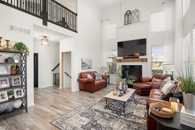 Builiding view ten for 53716 Huron, New Baltimore, MI. 48051