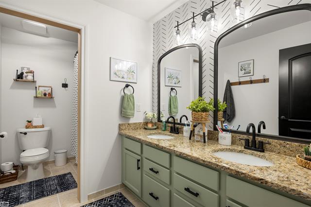 Builiding view thirty four for 53716 Huron, New Baltimore, MI. 48051