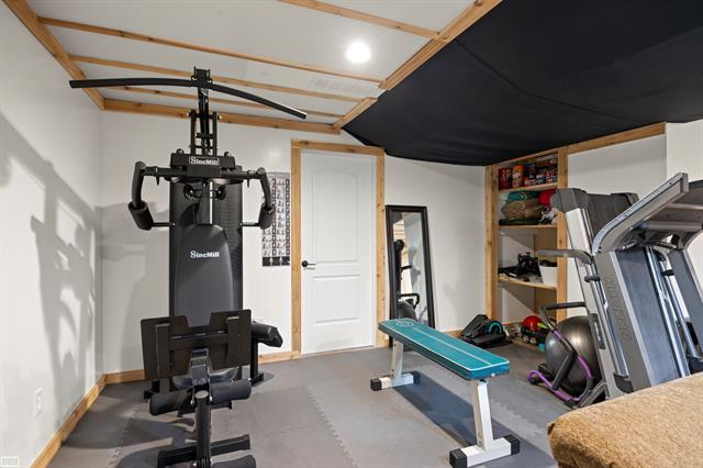 Builiding view thirty seven for 53716 Huron, New Baltimore, MI. 48051