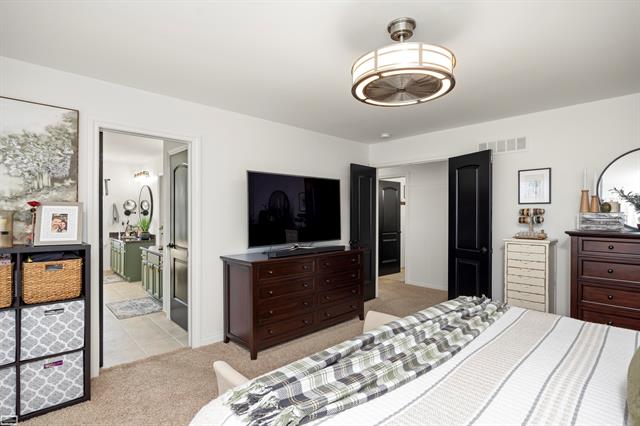 Builiding view twenty seven for 53716 Huron, New Baltimore, MI. 48051