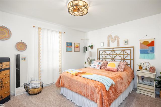 Builiding view twenty two for 53716 Huron, New Baltimore, MI. 48051