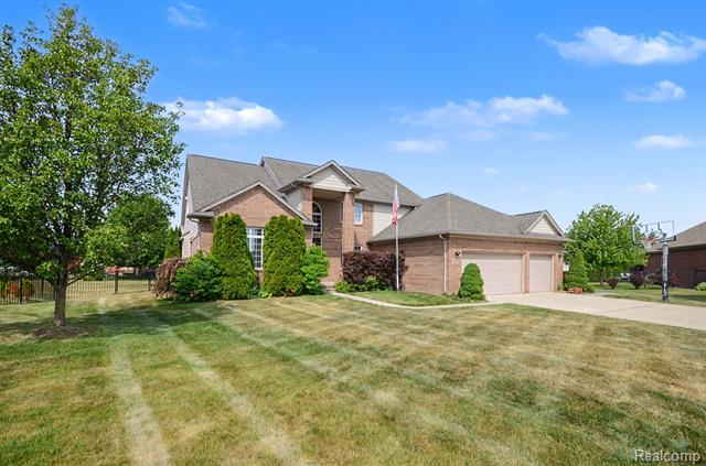 Builiding view five for 26820 Alderman, Harrison Township, MI. 48045