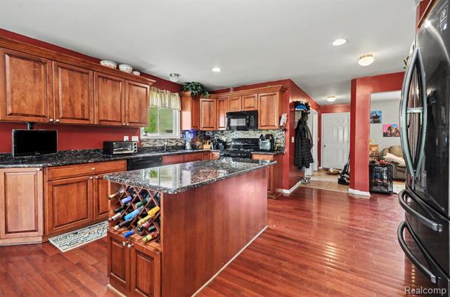 Builiding view fourteen for 26820 Alderman, Harrison Township, MI. 48045